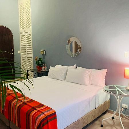 Bed and Breakfast The Quetzal Канкун Экстерьер фото