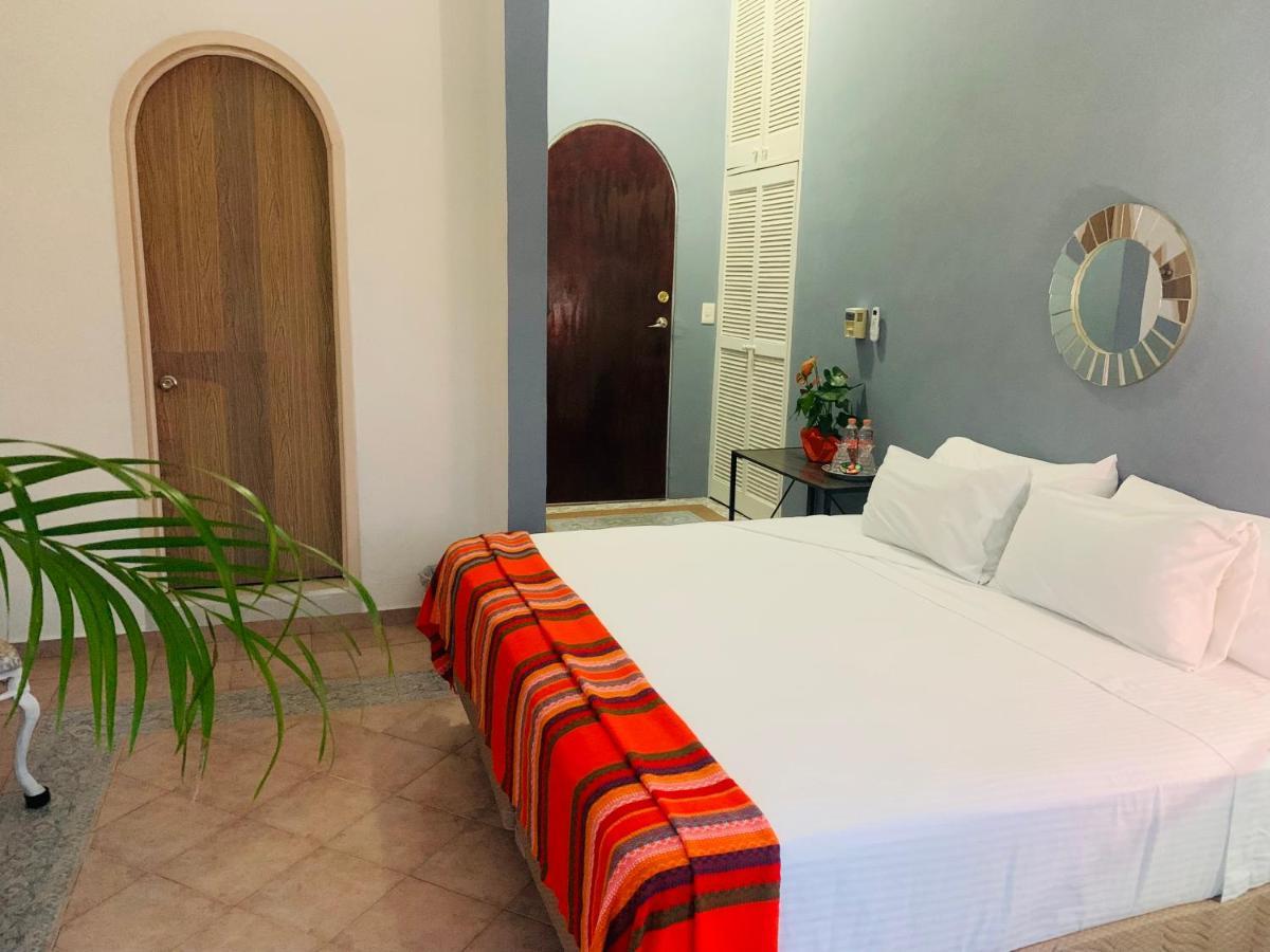 Bed and Breakfast The Quetzal Канкун Экстерьер фото